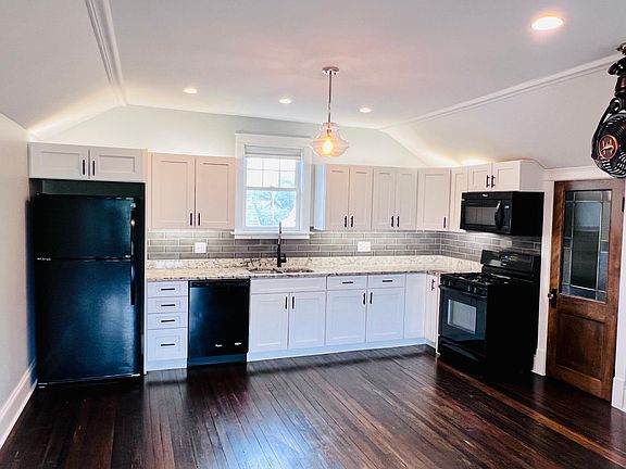 2nd image of 3043 W 159th St Unit 3