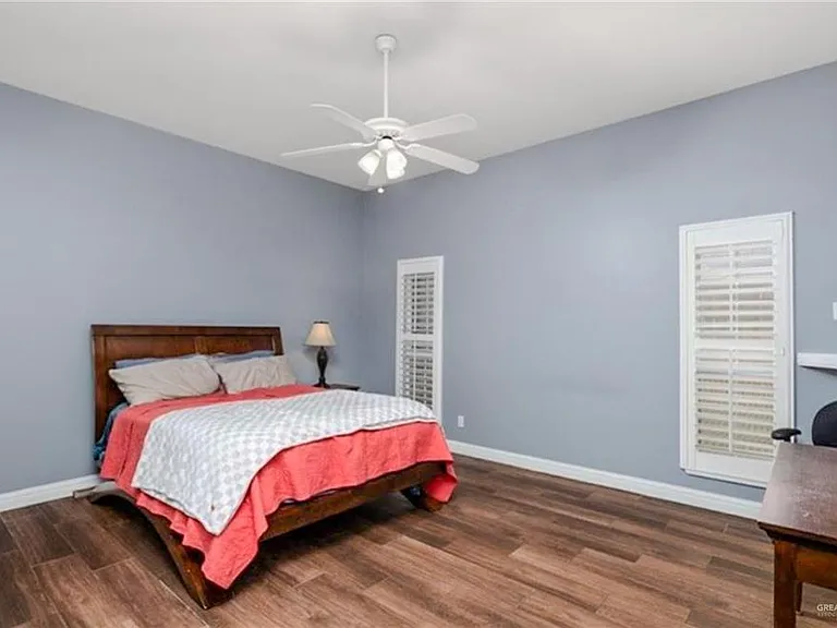 2513 Kings Dr — Photo 12