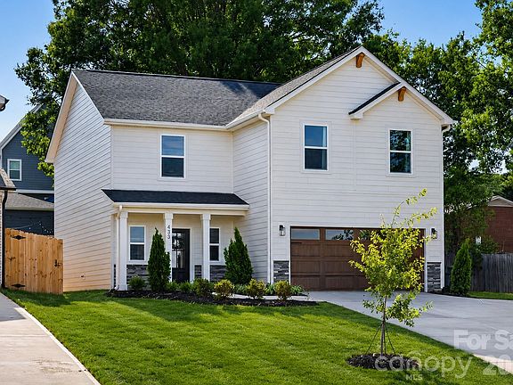 3rd image of 433 Huntersville Concord Rd
