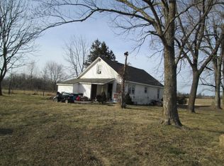 1426 Gentry Rd, Seymour, MO 65746