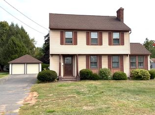 568 Main St, Cromwell, CT 06416