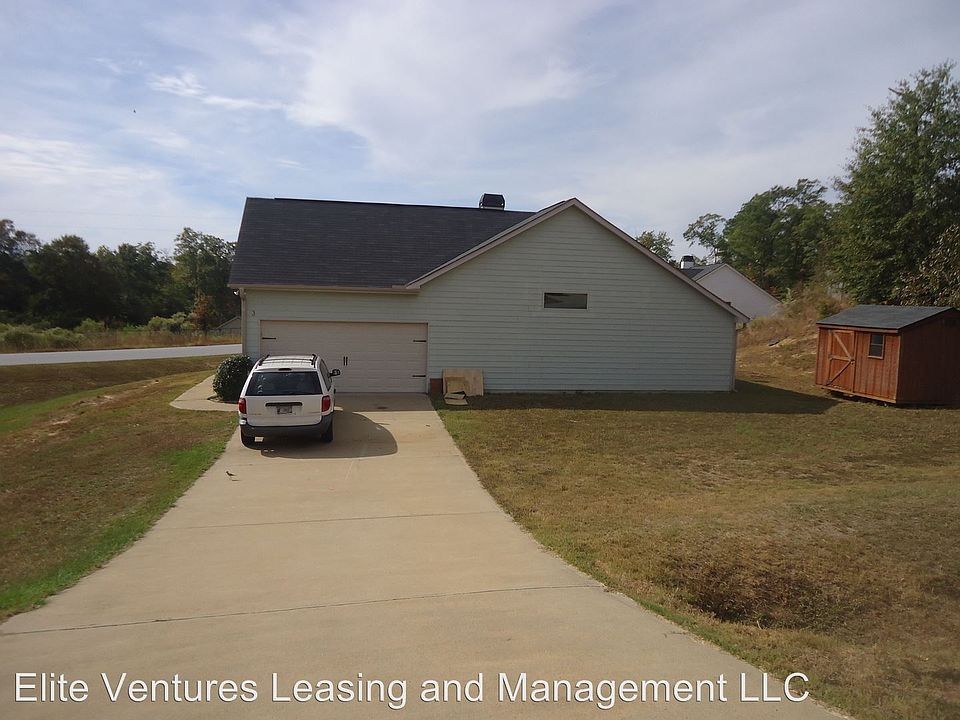 2nd image of 3 Red Maple Dr