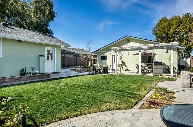 2nd image of 15330 Charmeran Ave
