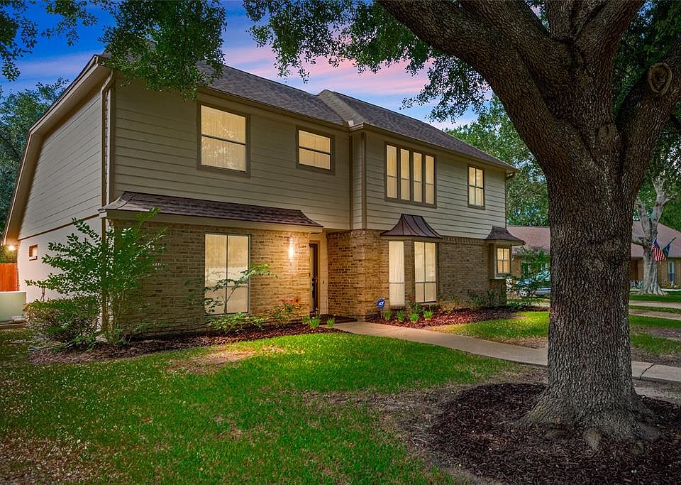 1st image of 22719 Royal Arms Ct