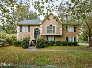 25 Indian Woods Dr, Rydal, GA 30171