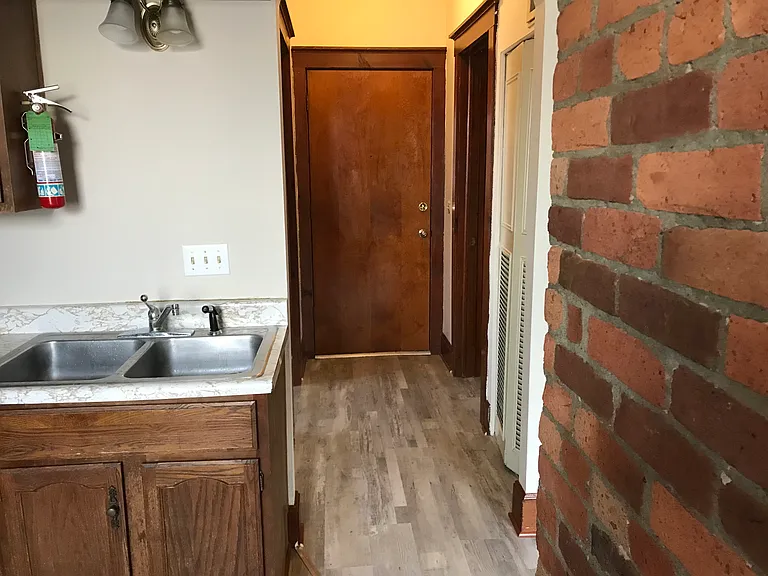 428 E Chestnut St #2 — Photo 3