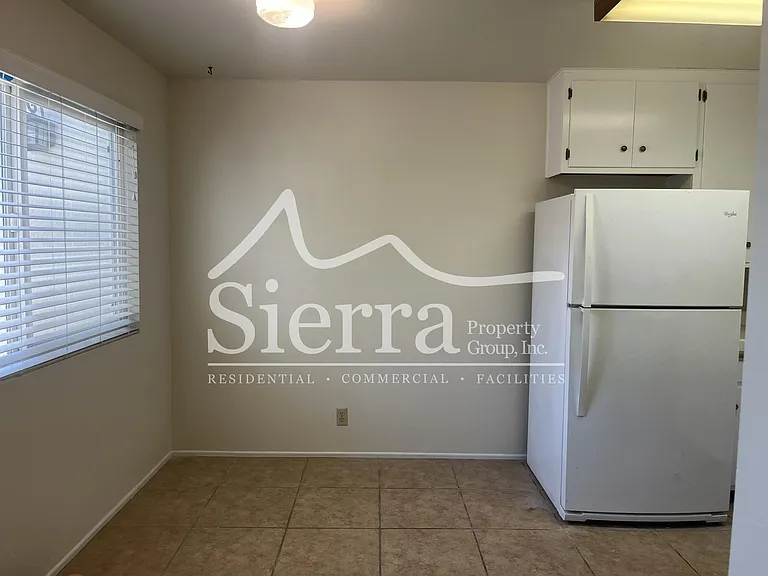 218 W Islay St #6 — Photo 3