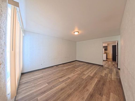 2nd image of 2603-2605 Eastview Dr