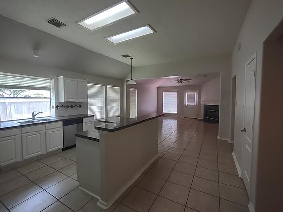 4th image of 3347 Pebble Beach Ln