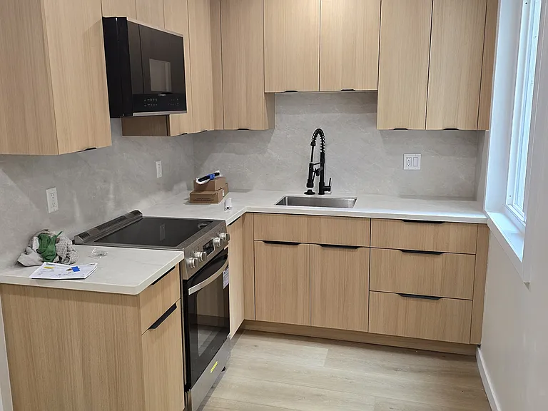 630 Lombard St #5 — Photo 9