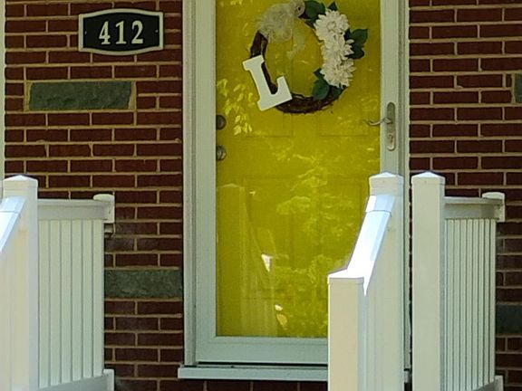 2nd image of 412 Oakwood Dr