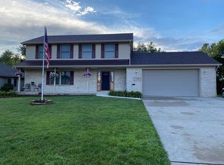 14389 Canterbury Ln, Monroe, MI 48161