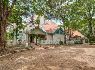 440 Robin Rd, Cedar Hill, TX 75104
