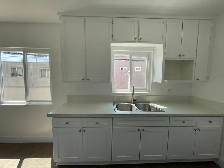 1101 Saint Louis Ave #7 — Photo 15