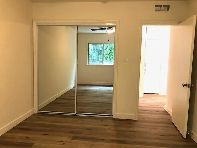 1320 N Martel Ave #7 — Photo 9