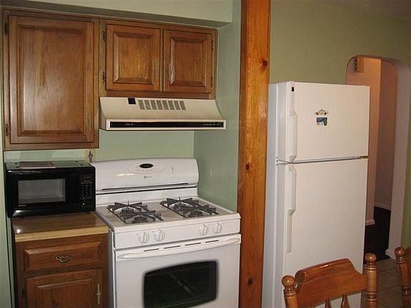 5th image of 6910 Lois Dr