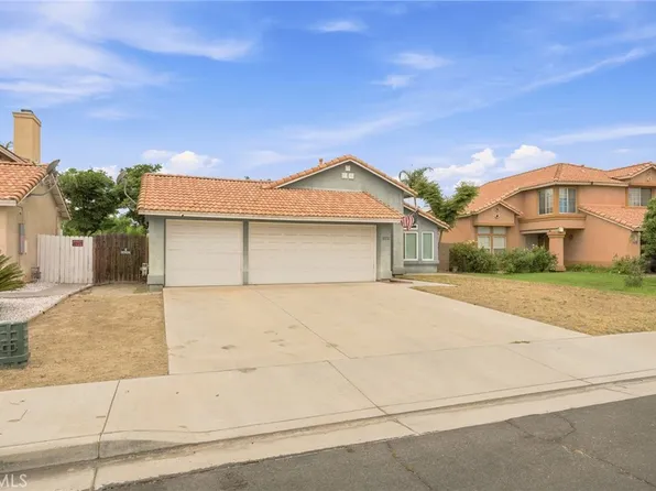 1899 Harbor Dr, Hemet, CA 92545