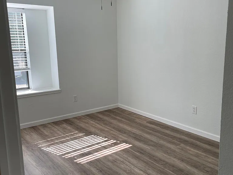 1761 Prescott Dr — Photo 12
