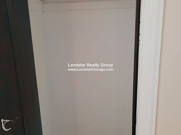 3rd image of 4457 N Artesian Ave #3