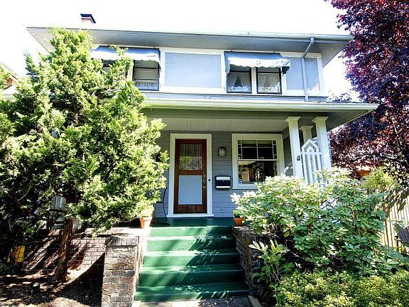 2nd image of 4754 Latona Ave NE