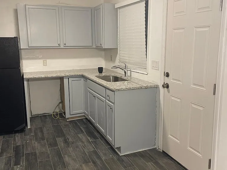 4063 Tara Dr — Photo 4