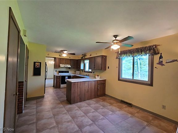 4th image of 7069 Anthony Ln