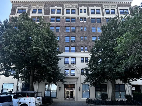 1205 W Sherwin Ave APT 412, Chicago, IL 60626