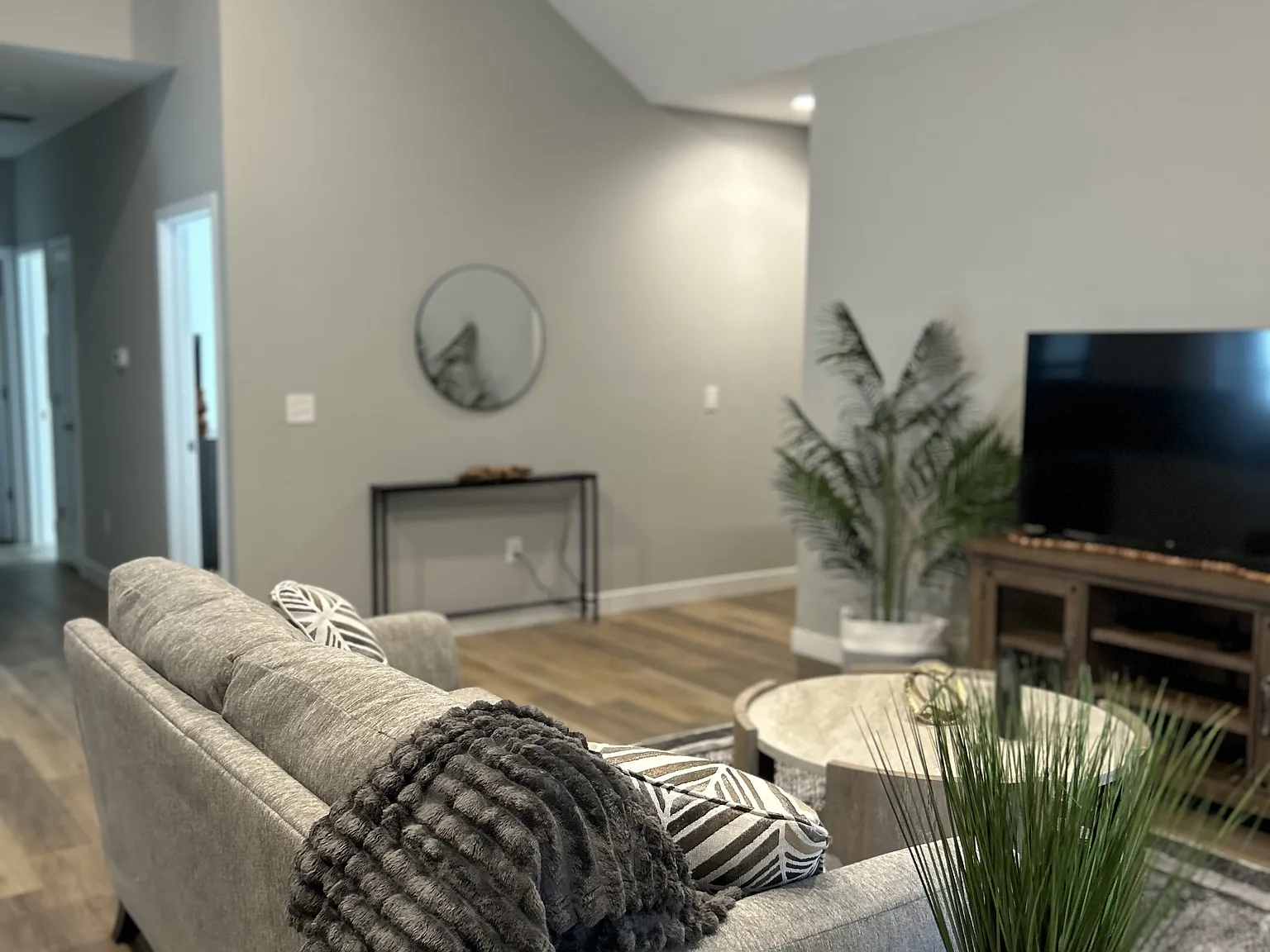 44 N Parkview Avenue - B — Photo 4