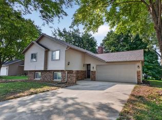 2818 26th St NW, Rochester, MN 55901