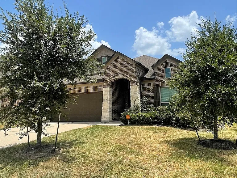 4118 Guild Meadows Dr — Photo 2