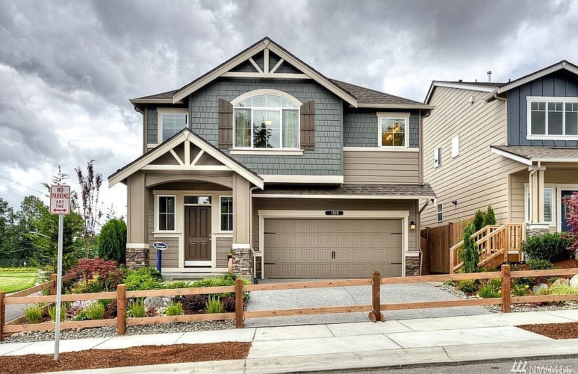 1st image of 721 101st Ave SE