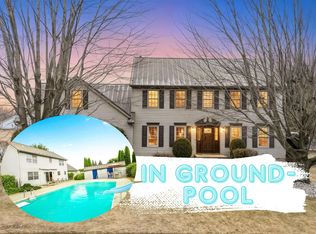 806 Lydia Dr, Warsaw, IN 46582