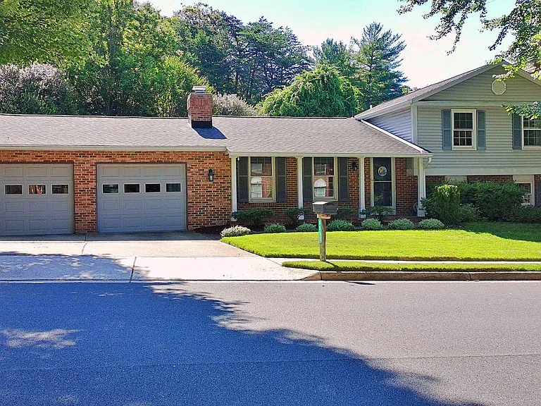 8097 Winding Way Ct — Photo 1