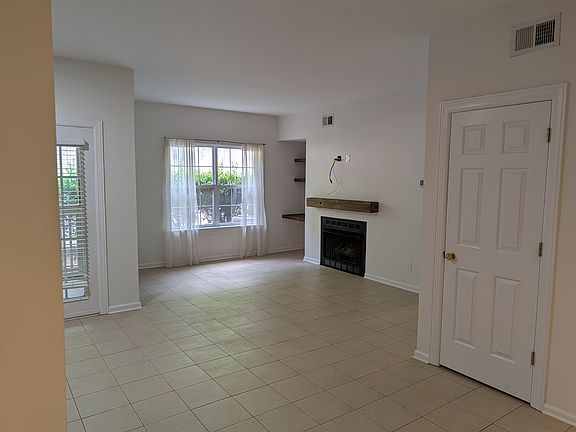 3rd image of 6820 Highway 70 S APT 502