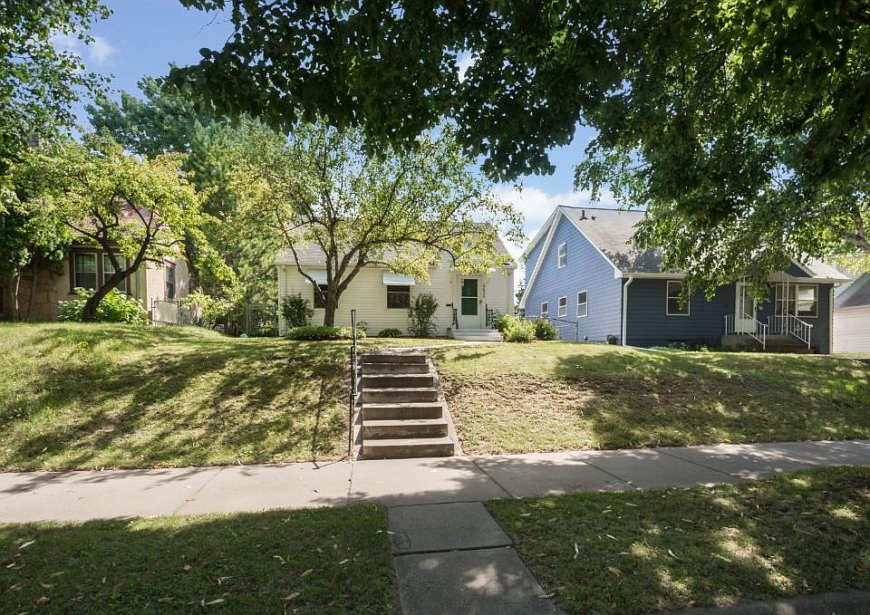 1st image of 3638 Queen Ave N