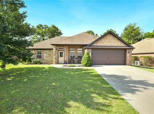 1702 W Kelley Dr, Rogers, AR 72756