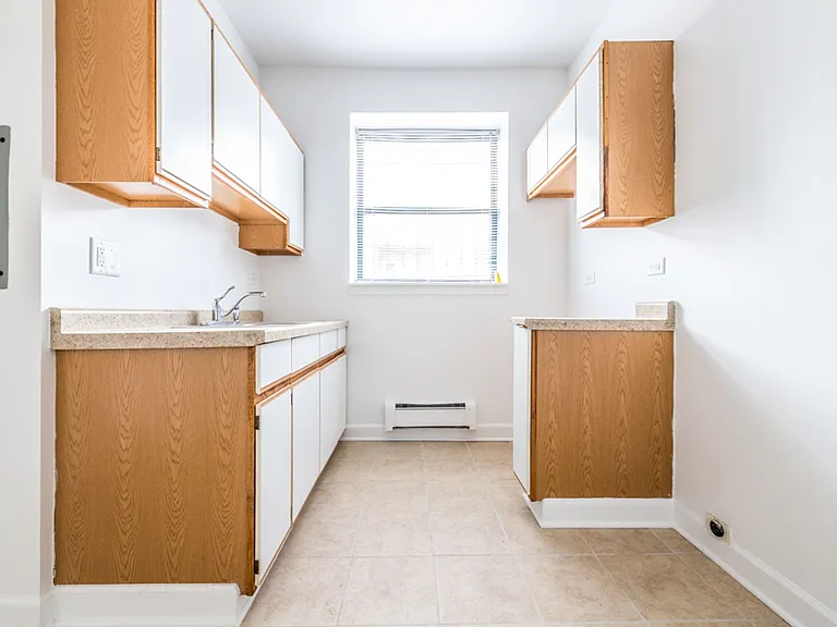 5036 W Quincy St — Photo 1