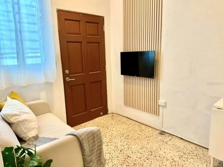 119 Santa Cecilia — Photo 4