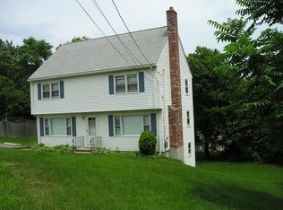 12 Laura Rd, Woburn, MA 01801