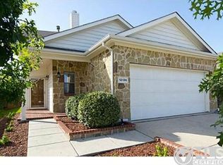 12136 Walden Wood Dr, Fort Worth, TX 76244