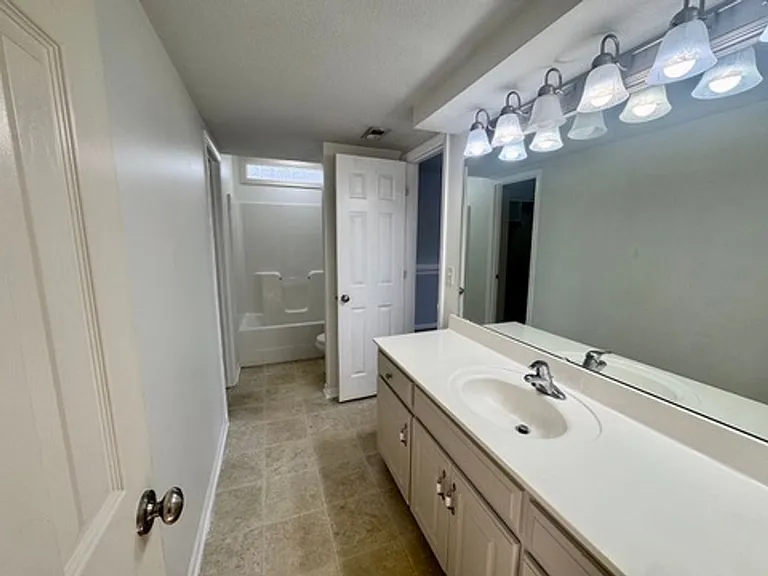 14064 Southern Rd — Photo 24