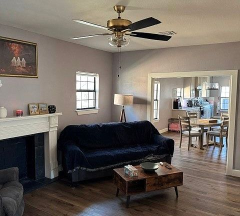 5th image of 306 N 17th St