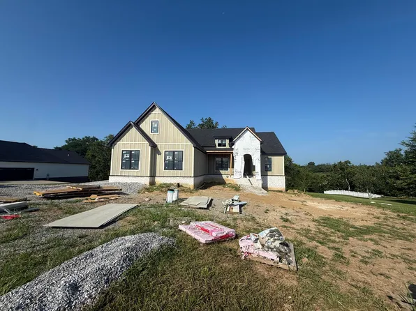 2030 West Ct, Richmond, KY 40475