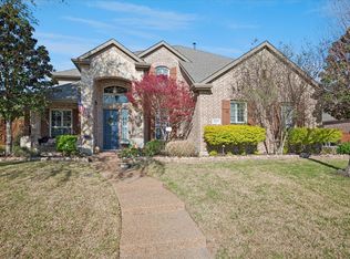 7027 Hickory Estates Dr, Sachse, TX 75048