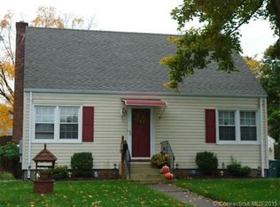 17 Grant Rd, Manchester, CT 06042