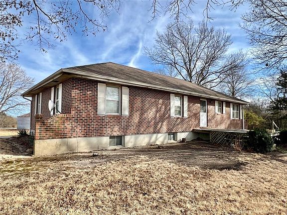 3rd image of 75 NW 1501st Rd