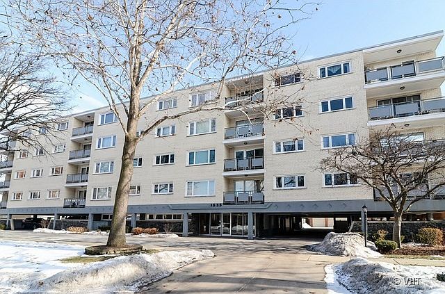 1st image of 1535 Forest Ave APT 401