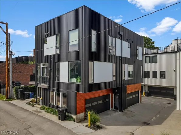 2334 W 16th Pl, Cleveland, OH 44113