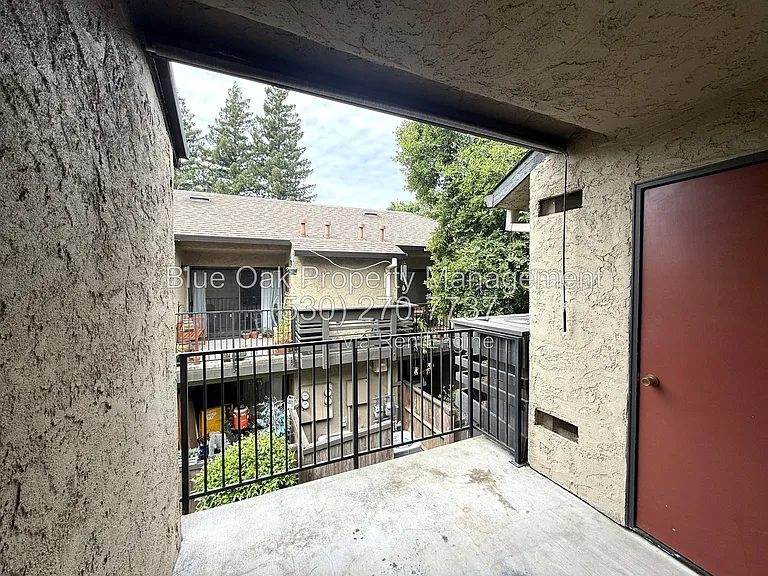 1420 Sherman Ave #16 — Photo 11