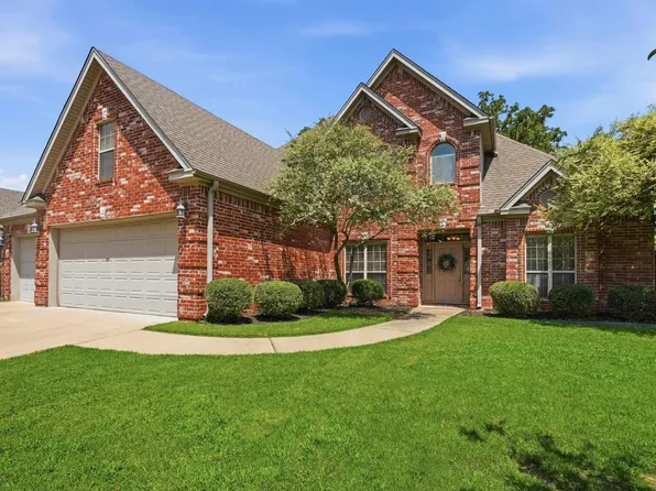 135 Marseille Dr, Maumelle, AR 72113
